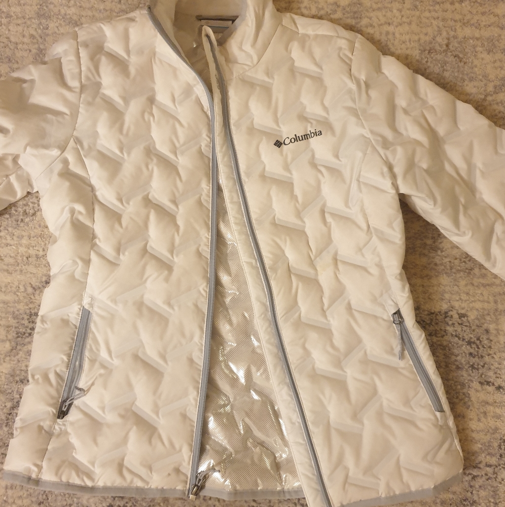Columbia White Winter Jacket - image 1